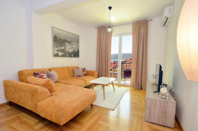 Discovery Point Apartment